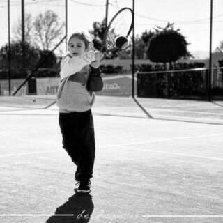“𝘗𝘭𝘢𝘺 𝘪𝘴 𝘰𝘶𝘳 𝘣𝘳𝘢𝘪𝘯’𝘴 𝘧𝘢𝘷𝘰𝘳𝘪𝘵𝘦 𝘸𝘢𝘺 𝘰𝘧 𝘭𝘦𝘢𝘳𝘯𝘪𝘯𝘨” 🧠
#play #playsports #playtennis #learn #tenniskids #tennistime #tennisplayer #wayoflearning #tennisacademy #lesraquettes #tennisfun #tennistraining