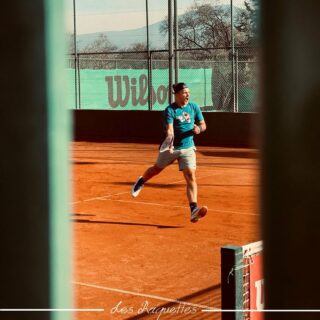 𝘗𝘭𝘢𝘺 𝘸𝘪𝘵𝘩 𝘩𝘦𝘢𝘳𝘵.. 𝘗𝘭𝘢𝘺 𝘸𝘪𝘵𝘩 𝘱𝘢𝘴𝘴𝘪𝘰𝘯.. 𝘗𝘭𝘢𝘺 𝘸𝘪𝘵𝘩𝘪𝘯 𝘺𝘰𝘶𝘳𝘴𝘦𝘭𝘧.. 𝘏𝘢𝘷𝘦 𝘧𝘶𝘯.. 𝘗𝘭𝘢𝘺 𝘭𝘪𝘬𝘦 𝘢 𝘤𝘩𝘢𝘮𝘱𝘪𝘰𝘯 !! 💥
#playwithheart #passion #havefun #playlikeachampion #tennis #tennisplayer #tennislife #lesraquettes #tennisacademy #tennisclub #skg #thessaloniki #thermi #greece #claycourt #wilson #wilsontennisgreece